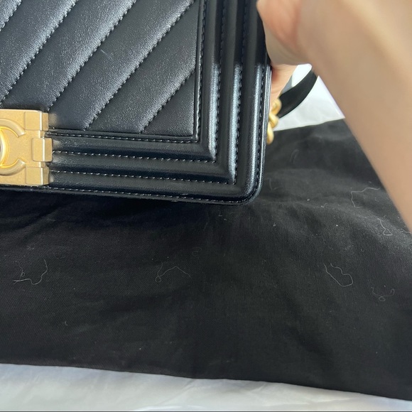 SOLD Chanel Chevron Medium Boy Bag - Picture 5 of 12